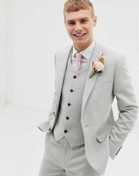 Світло-сірий чоловічий весільний костюм 418