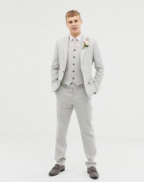 Светло-серый мужской свадебный костюм 418