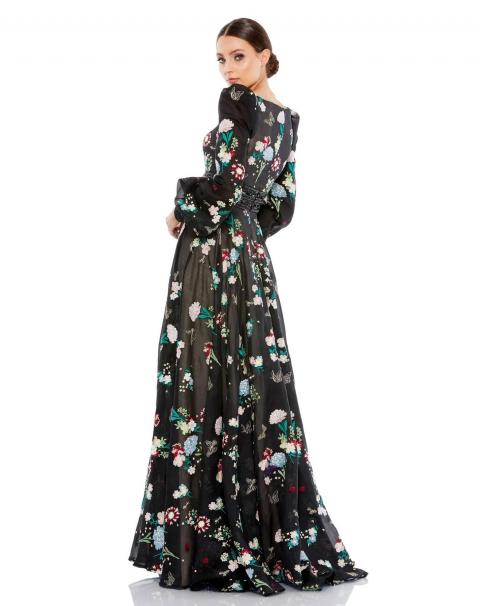 Легка вечірня сукня з квітковою вишивкою 1681