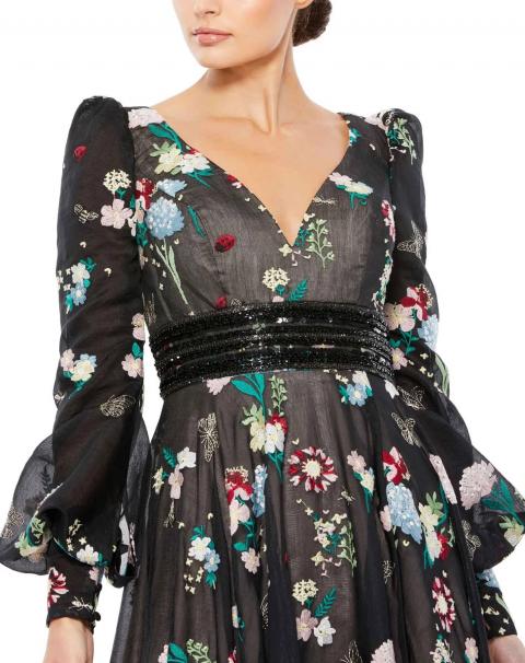 Легка вечірня сукня з квітковою вишивкою 1681