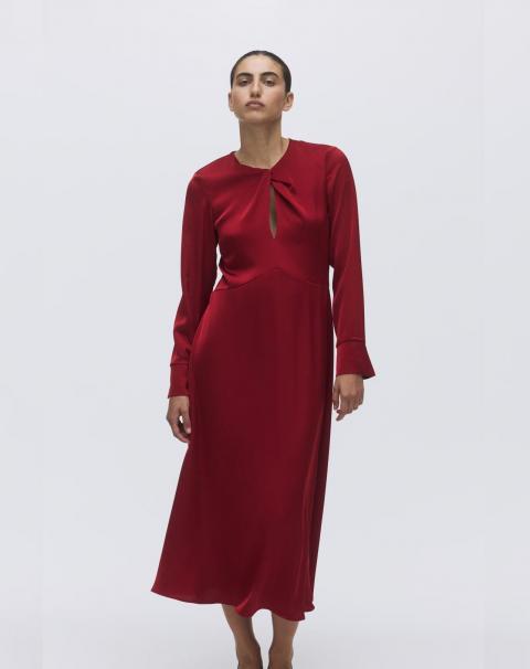 Красное коктейльное платье с длинными рукавами 1902