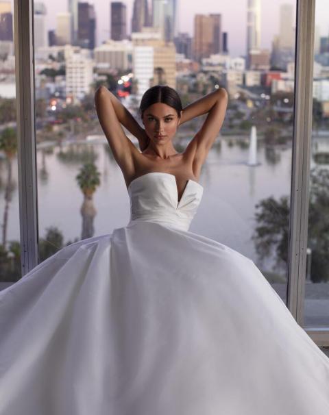 Свадебное платье Pronovias Haver 1917 Свадебное платье Pronovias Haver 1917